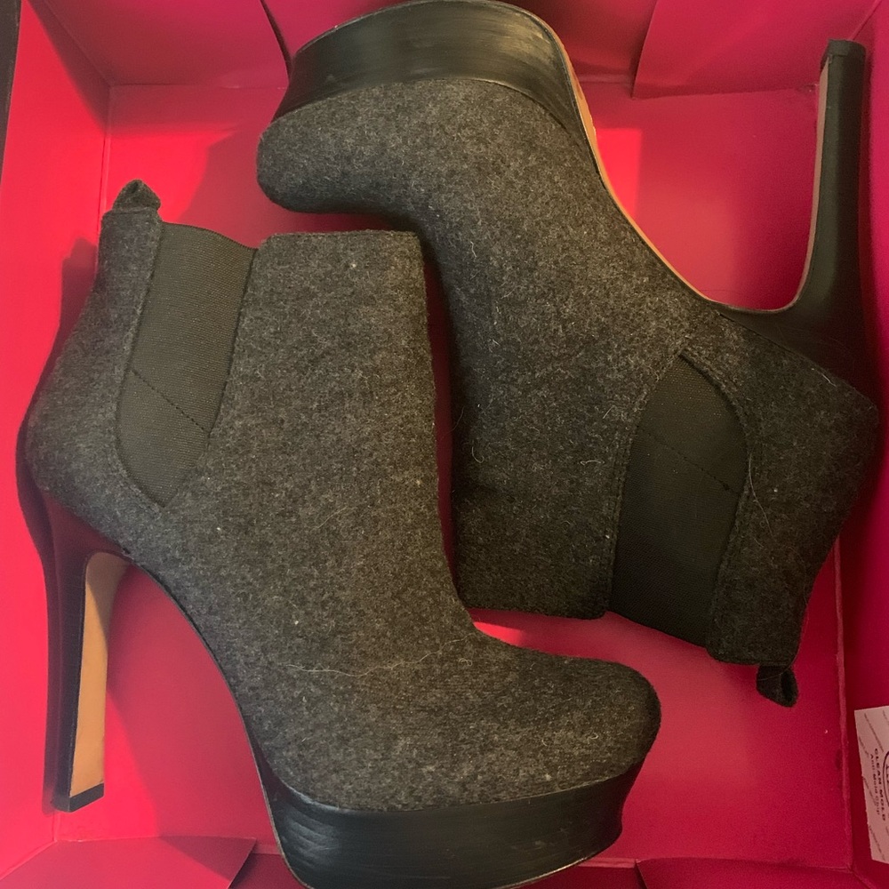 Vince Camuto Booties